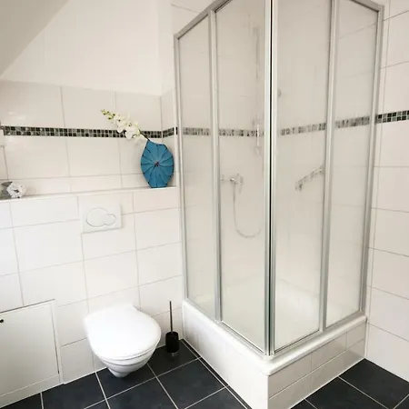 In Der Alexandrinenstrasse * Rostock